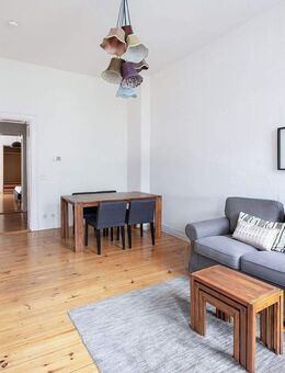 Altbauklassiker mit Balkon im Herzen von Friedrichshain - Berlin