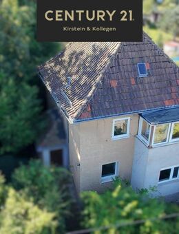 Kleine Stadtvilla sanierungswürdig - mit ca. 2.487 m² Grundstücksfläche - Provisionsfrei! - Gera