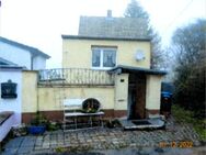 Einfamilienhaus mit großem Grundstück in grüner Ortsrandlage - Hettstedt