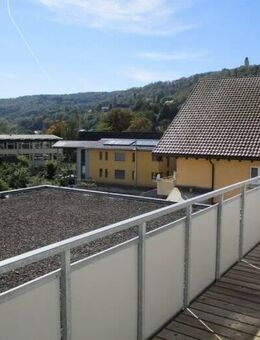 Schöne helle 4 Zimmer Wohnung mit Balkon im Sparkassengebäude Stühlingen - Stühlingen