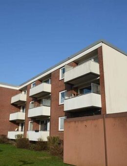 Gut geschnittene 3-Zimmer-Wohnung mit Balkon - Pinneberg