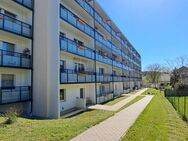 AB SOFORT verfügbar - schöne 3-Raum-Wohnung im 2. Obergeschoss in Thalheim - Thalheim (Erzgebirge)
