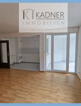 Lieblingsplatz? teilmöblierte 2-Zimmer- Wohnung mit Stellplatz - Plauen