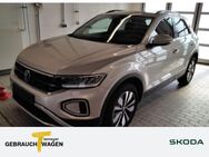 VW T-Roc, 1.0 TSI MOVE, Jahr 2023 - Remscheid