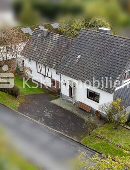 Großzügiges Zweifamilienhaus mit Lagerhalle! - Waldbröl