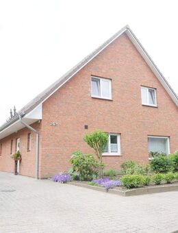 Bezugsfrei und sehr gepflegt : DHH mit Terrasse und Garage in Zentrumsnähe von Heide - Heide