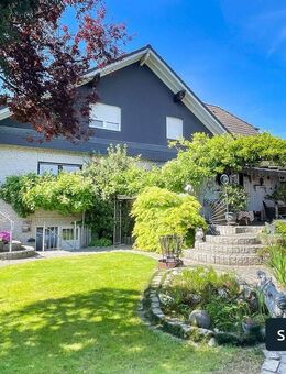 Großzügiges Wohnhaus mit 2 Einheiten, Doppelgarage & Garten - absolute Ruhiglage in Bedburg-Kaster - Bedburg