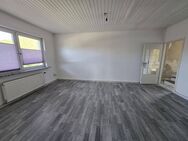 Sanierungsbedürftiges Zweifamilienhaus mit großem Grundstück in naturnaher Lage von Westercelle - Celle