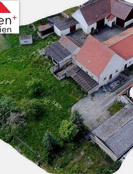 Bauernhaus mit Nebengebäuden auf ca. 2700qm weitläufigem Grundstück! - Michelau (Steigerwald)