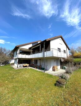 Großzügiges Mehrfamilienhaus in ruhiger Wohnlage - Allmersbach (Tal)
