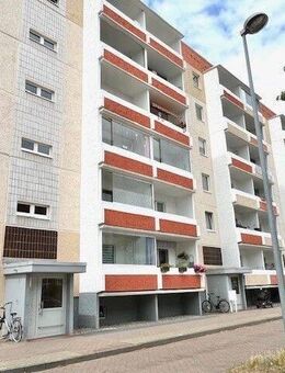 3-Raum Wohnung mit Badewanne und EBK - Waren (Müritz)