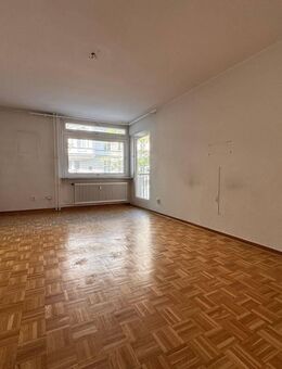 Charlottenburg: Eislebener Str: LEERE 4-Zi-Whg, 92m² - 1.OG + SÜD-Loggia - FREI ab SOFORT - Berlin