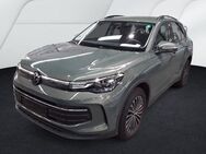 VW Tiguan, 2.0 TDI Life Max 18LM, Jahr 2024 - Hannover