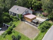 Einfamilienhaus mit Doppelgarage, Pferdeboxen, Bach und großem Grundstück! - Laufenburg (Baden)