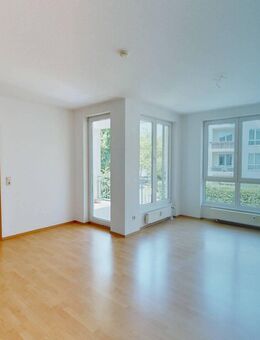 ** Helle 3-Zimmer-Wohnung mit Balkon und 2 Bädern ** - Düsseldorf