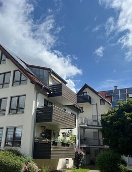 Lichtdurchflutete Maisonettewohnung neu renoviert mit Balkon und Garage - Heimsheim