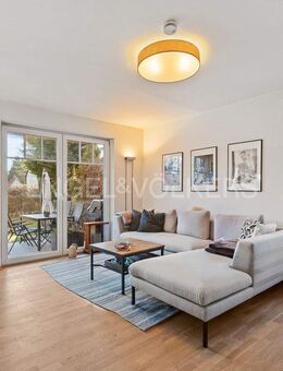 Solide Kapitalanlage: Gepflegte 4-Zimmer-Wohnung mit Terrasse, Souterrain und Stellplätzen - Hamburg