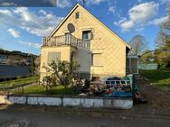 Freistehendes Einfamilienhaus mit großen Grundstück zu verkaufen - Schleidweiler - Zemmer