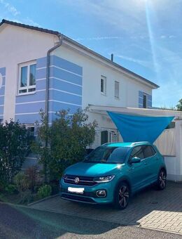 Modernes Einfamilienhaus in zentraler, versteckter Lage - Wörth (Main)