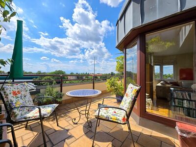 Wunderschönes Penthouse mit Süd-West-Terrasse, Weitblick und Aufzug nahe S-Bhf. Lankwitz