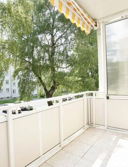 Zentrale Lage / Bad mit Fenster - Chemnitz