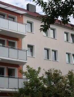 Stadtfeld Ost- 3 Raum-Wohnung mit Balkon - Magdeburg
