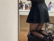 SissyMia sucht Alphamänner die mich dominieren - Worms