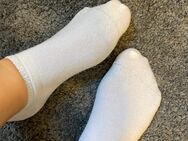 Fuß- Bilder / getragene Socken - Darmstadt