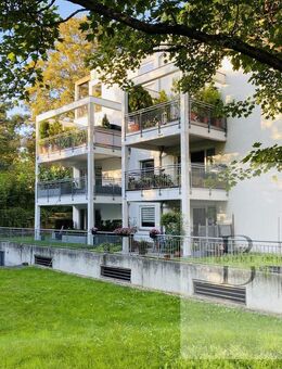 Gepflegte Stadtvilla-Wohnung mit Terrasse, Tiefgarage & Aufzug - begehrte Lage in Debschwitz - Gera