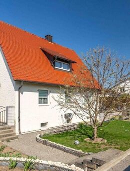 Ihr neues Zuhause: Lichtdurchflutetes Einfamilienhaus mit Garten und Terrasse - Singen (Hohentwiel)