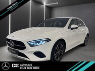 Mercedes A 200, Progressive MBUX CarPl, Jahr 2023 - Fellbach