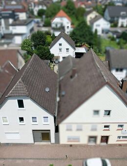 Haus-Ensemble mit vier Wohneinheiten - Ideal für Kapitalanleger oder Eigennutzer - Beverungen