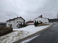Vermietetes Wohnhaus & ehemaliges Fabrikgebäude mit attraktiven Mieteinnahmen zu verkaufen - Presseck