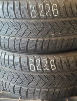 2x Winterreifen Pirelli Sottozero 3 (RSC) 225/45 R18 95H Dot2920 5mm B226 - Euskirchen Zentrum