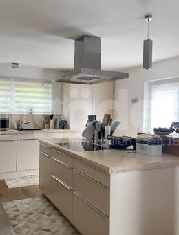 Wenn Luxus zum Standard wird! Einfamilienhaus mit Garten in Mainaschaff! - Mainaschaff