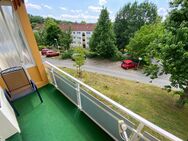 Wohnen im Grünen ruhige sonnige 3-R-Wohnung Balkon mit Panoramablick neue Einbauküche Garage - Gera