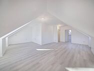 Frisch renoviert und perfekt für Singles ! 2-Zimmer-DG-Wohnung mit Wohlfühlfaktor - Pullach (Isartal)