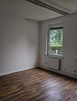 +++IHR NEUES ZUHAUSE MIT GARTEN- HELLE 3- ZIMMER-WOHNUNG IM EG+++ - Tackesdorf