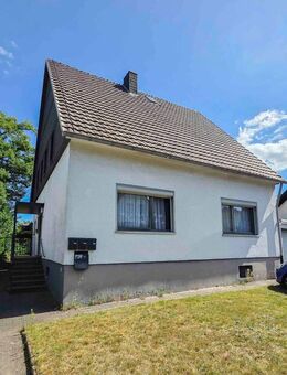 Chance ergreifen ! - Einfamilienhaus mit Anbau Einliegerwohnung und großem Grundstück in Refrath - Bergisch Gladbach