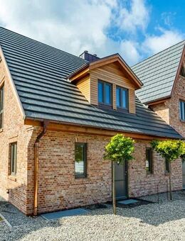 Neubau-Doppelhaushälfte in ruhiger strandnaher Lage (FW) - Sylt