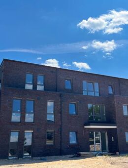 KÜSTENNAH in Obenstrohe! KfW-förderfähig & Provisionsfrei! 2-Zimmer Erdgeschosswohnung mit ca. 79m²! - Varel