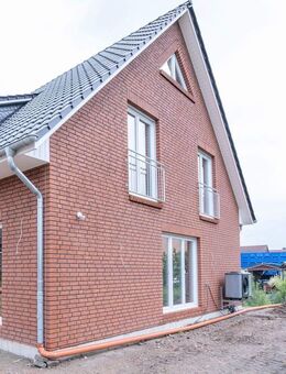 Courtagefrei- Erstbezug: Schöne Neubau-Doppelhaushälfte in Jork zu verkaufen! - Jork