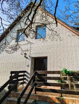 Viel Platz für Ideen – Ein Haus zum Gestalten mit großem Grundstück und Wintergarten - Vechelde