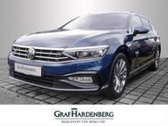 VW Passat Variant, 1.5 TSI R-Line, Jahr 2020 - Gengenbach