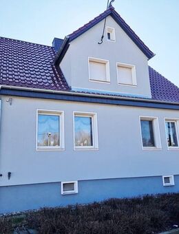 Tolles Einfamilienhaus mit großen Grundstück, 3 Garagen und Einbauküche in Milzau zu verkaufen - Bad Lauchstädt (Goethestadt)