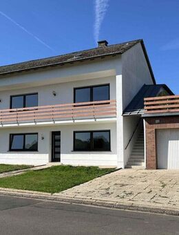 Einfamilienhaus mit Einliegerwohnung und separatem Baugrundstück in Gönnersdorf - Gönnersdorf (Landkreis Vulkaneifel)