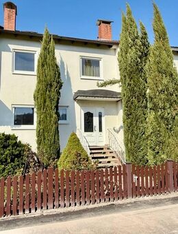 +++ Sanierungsbedürftiges Reihenmittelhaus mit Terrasse und Garten in guter Lage von Hemsbach +++ - Hemsbach
