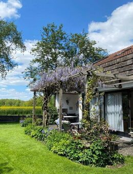 Einzigartiges Einfamilienhaus mit traumhaftem Garten "ein kleines Paradies" - Illerkirchberg