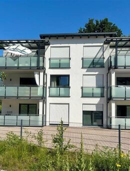 Hochwertige 3 - Zimmer Wohnung mit Balkon und EBK in Deggendorf - Deggendorf