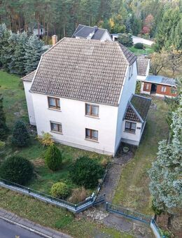 Wohnen im Grünen mit guter Infrastruktur - großes EFH mit Sanierungsbedarf sucht neue Eigentümer - Ortrand